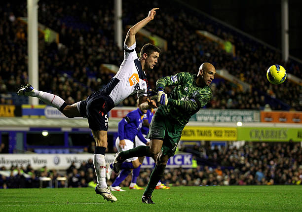 瞬息万变的 瞬息万变的