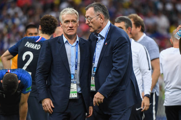 非一帆風順 非一帆風順